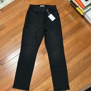 Good American Good Classic High Rise GL625T Lightly Distressed Jeans 4/27